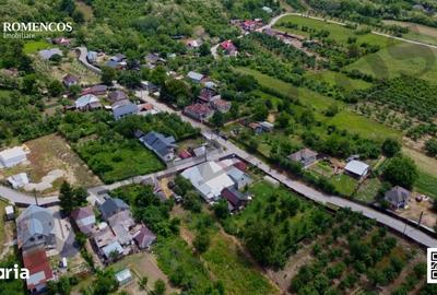 Casă cu 6 camere cu Teren 1334 Mp în Central - 13