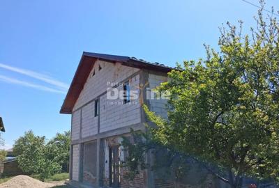 Casă cu 3 camere cu Teren 375 Mp în Băbeni-Oltețu - 2