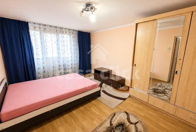 Garsonieră decomandată în - 1