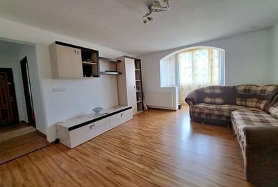 Apartament cu 2 camere semidecomandat, mobilat în Micro 11 - 6