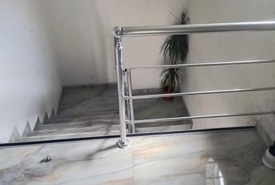 Casa renovata in Preluci la 12 Km de Comanesti , fantana si centrala proprie - 6