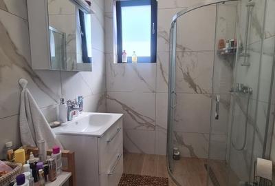Casă cu 4 camere în Dumbrăveni - 1