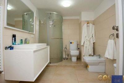 Apartament cu 5 camere decomandat în Central - 4