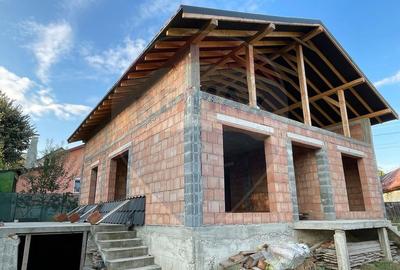 Casa la ro?u de vanzare Tau?ii Magherau? - 3