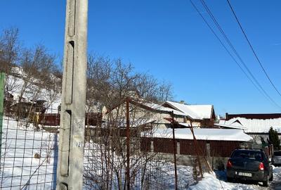 Teren Construcții intravilan de 584 mp, în Dezmir - 2