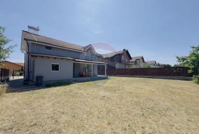 Casa cu 5 camere de vanzare Cartier Orizont 2 Paleu zona Metropolitana - 24