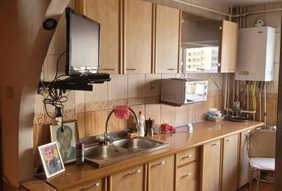 Apartament cu 3 camere semidecomandat, mobilat în Orizont - 5