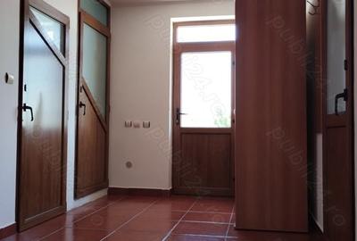 Casă cu 5 camere cu Teren 1193 Mp în Turda - 2