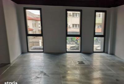 Spațiu comercial, de 65 mp, în Basarab - 2