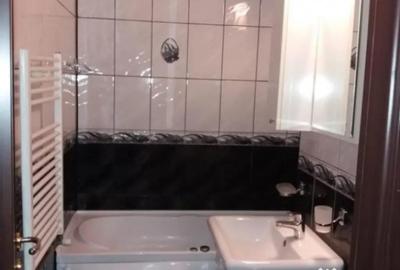 Apartament cu 2 camere decomandat în 8 Martie - 1
