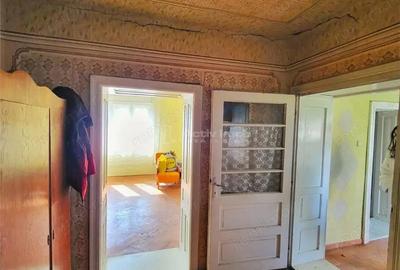 Casă cu Teren 2000 Mp în Sâniob - 7