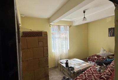 Apartament cu 3 camere decomandat în Filipești - 2