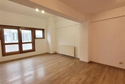 Spațiu comercial, de 55 mp, în Faleza Nord - 1