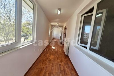 Apartament cu 4 camere decomandat în Micro 39 - 3