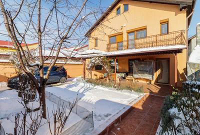 Casă individuală cu 4 camere cu Canalizare în Central - 2