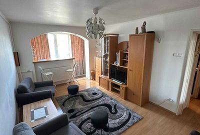 Apartament cu 3 camere decomandat în Drumul Taberei - 2