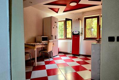 Etaj2/4, micro9 Târgoviște,str. Avram IAncu, închiriere apartament 3camere - 2