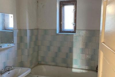 Casă cu 9 camere cu Canalizare în Râu Sadului - 10