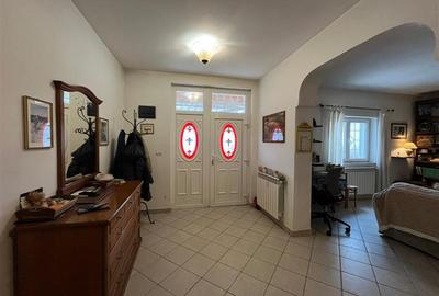 Casă individuală cu 7 camere cu Canalizare în Dumbrava - 18