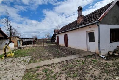 Casa de vanzare Mailat - 3000mp teren - 5