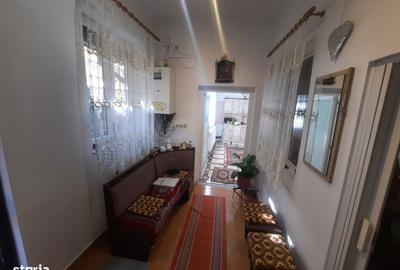 Casă cu 2 camere decomandat cu Teren 250 Mp în Central - 6