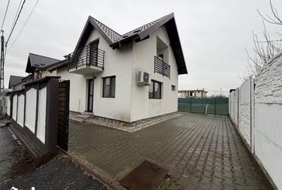 Casă cu 4 camere cu Teren 169 Mp în Central - 2