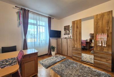 Casă individuală cu 4 camere cu Canalizare în Central - 10