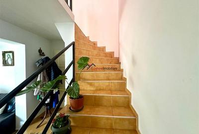 Casa indviduala cu 3 camere, living, bucatarie, 2 bai si mansarda in apropiere d - 2