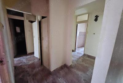 Apartament 4 camere de vanzare, in zona Onix - 1