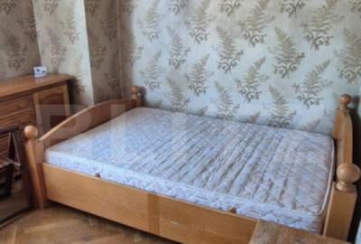 Apartament de inchiriat, cu 3 camere, zona Bd.Independentei - 8