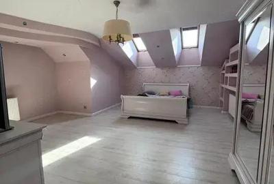 Casa individuala, teren 2500mp, Siret - 2