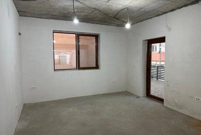 Spațiu comercial, de 100 mp, în Central - 5