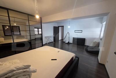 Apartament cu 3 camere semidecomandat în Micro 3 - 5