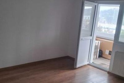 Apartament cu 2 camere în Cug - 2