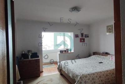 Apartament cu 3 camere decomandat în Răcădău - 10
