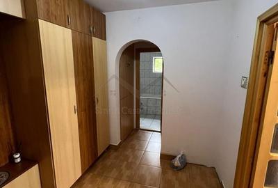 Apartament cu 2 camere decomandat în Nicolina - 2