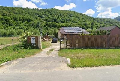 Exclusivitate! Teren 1000mp , drum privat cu acces la rau si padure, Glajarie, R - 6