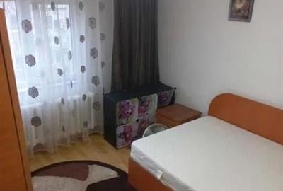 APARTAMENT 2 CAMERE DECOMANDAT POARTA 6 - 3