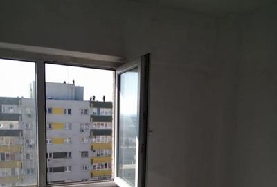 Apartament cu 4 camere decomandat în Micro 16 - 10
