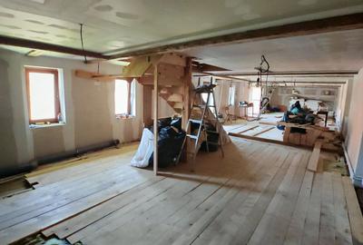 Casă individuală cu 12 camere cu Canalizare în Vulcan - 8