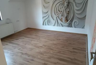 Casă cu 6 camere în Central - 4