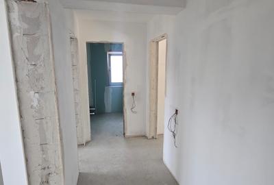 Agigea-Primarie, vila P+1, SD 125 mp, 4 camere, teren in proprietate de 260 mp - 9