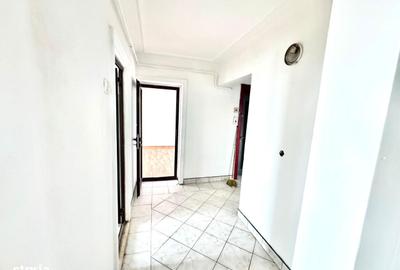 Apartament cu 3 camere decomandat în Faleză - 5