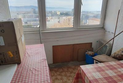 Apartament cu 3 camere decomandat în Decebal - 4