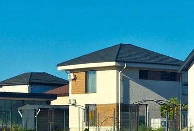 Vila superba situata langa lac si parc | Tunari - 19