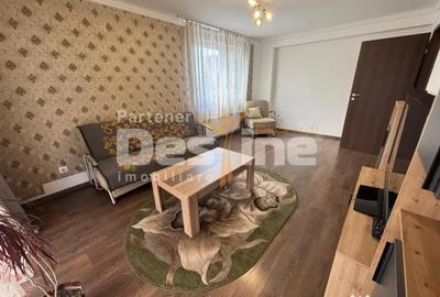 Apartament cu 2 camere decomandat în Tractorul - 4