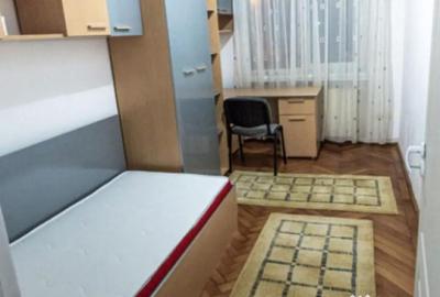 Apartament cu 3 camere decomandat în Central - 9