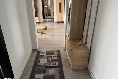 Apartament cu 2 camere semidecomandat în Micro 4 - 9