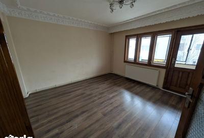 Apartament cu 2 camere decomandat în Gării - 2