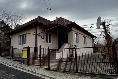 Vând casă centrală în Dej - 1